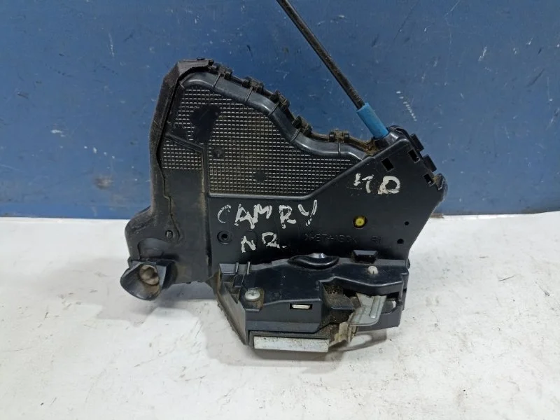 Замок двери Toyota Camry 40 2006-2011 6903033290, передний правый