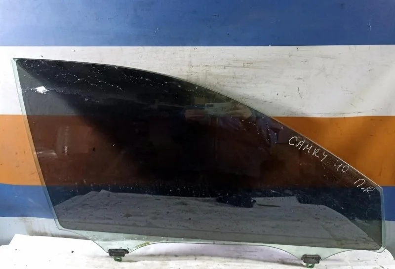 Стекло Toyota Camry 40 2006-2011 6810133130, переднее правое