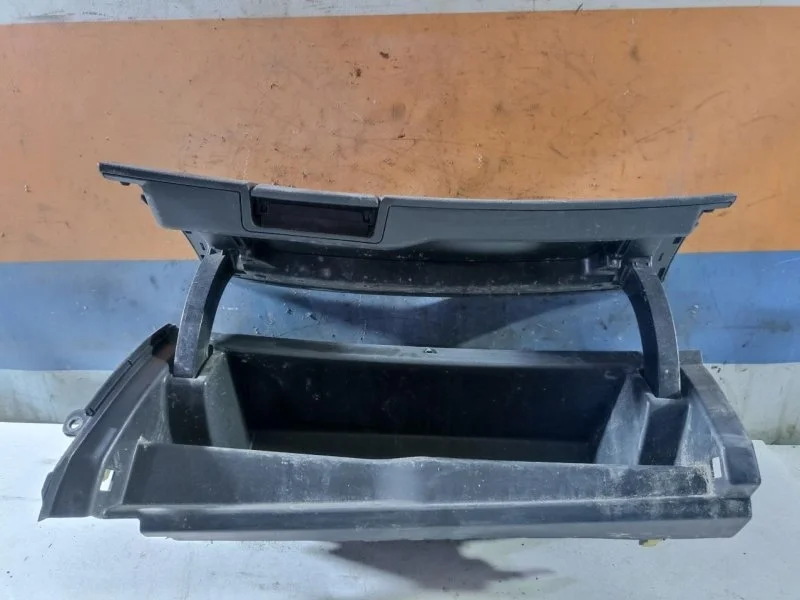 Бардачок Toyota Corolla 2006 - 2013 5504112050 E150