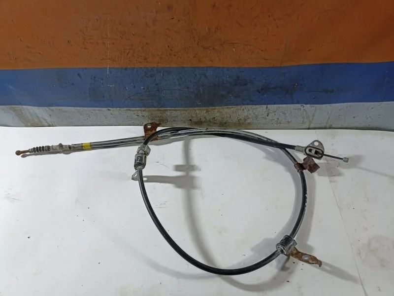 Трос ручника Toyota Corolla 2006 - 2013 4642012720 E150, правый