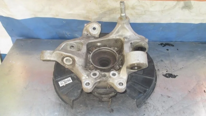 Кулак Lexus LS 4 4230550100 XF40, задний левый