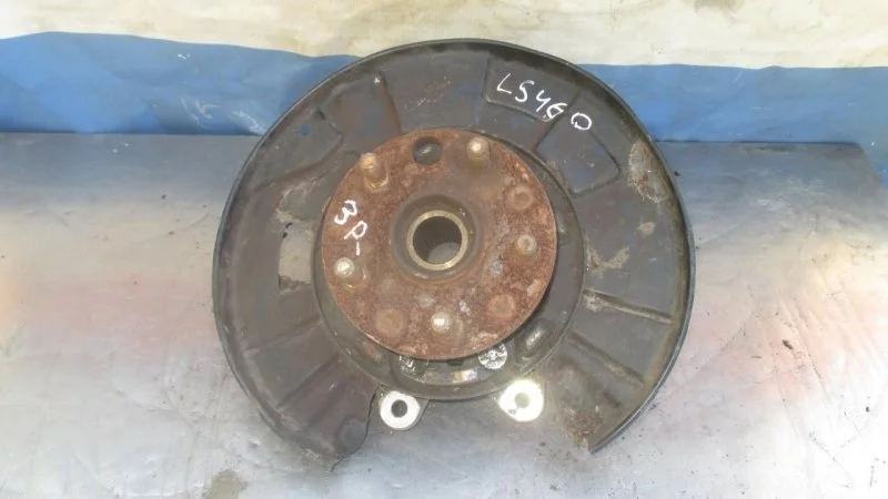 Кулак Lexus LS 4 4230450100 XF40, задний правый