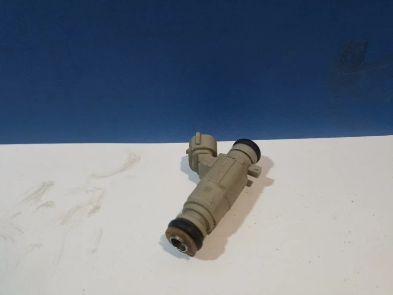 Форсунка топливная Kia Picanto 2 2011-2017 3531004000