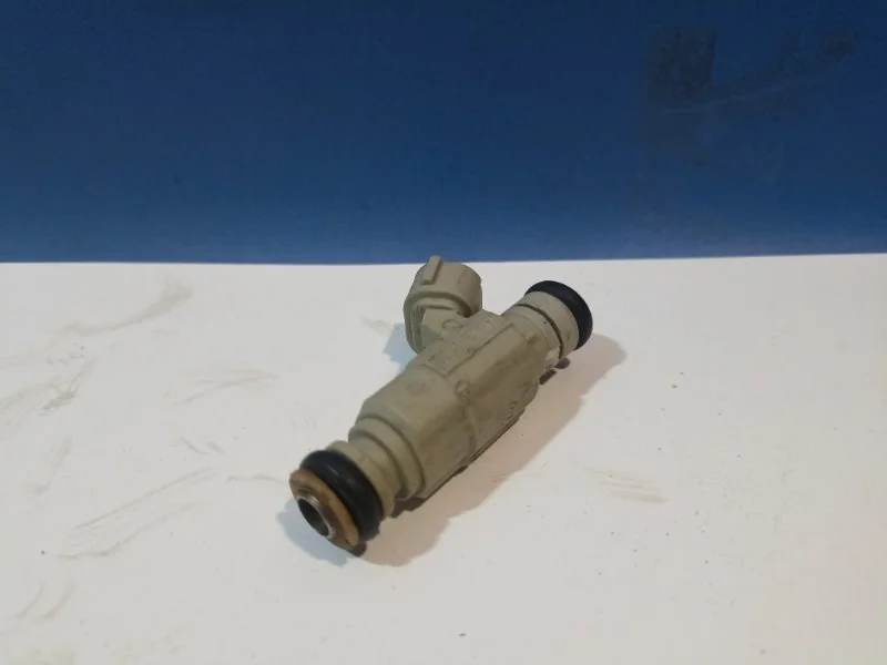 Форсунка топливная Kia Picanto 2 2011-2017 3531004000