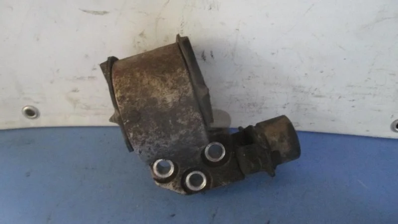 Подушка ДВС Hyundai Accent 2 2181025110