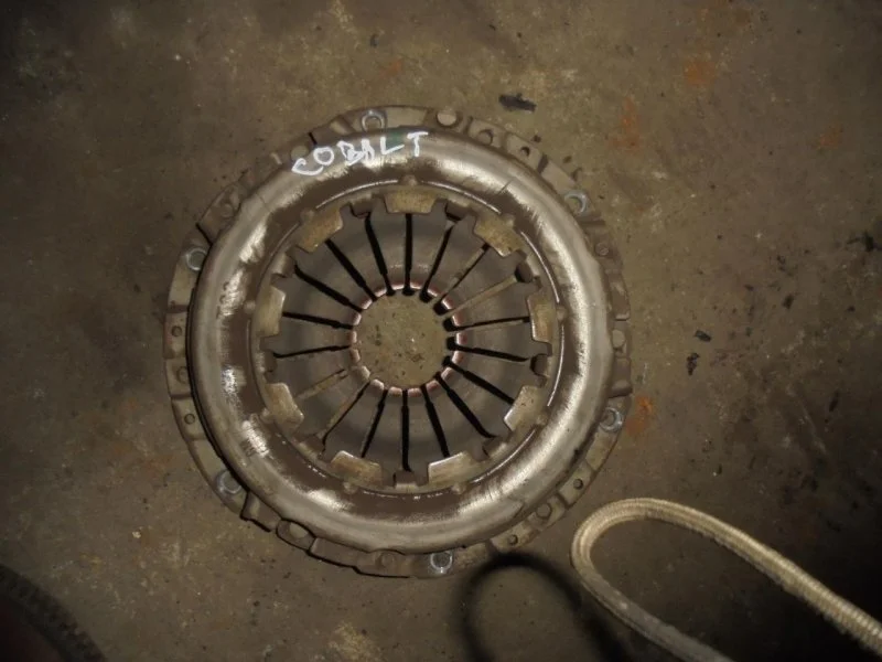 Диск и корзина сцепления Chevrolet Cobalt 96980048 T250