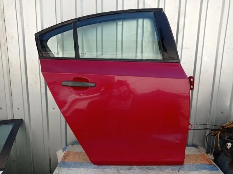 Стекло Chevrolet Cruze 96833086 J300, заднее правое