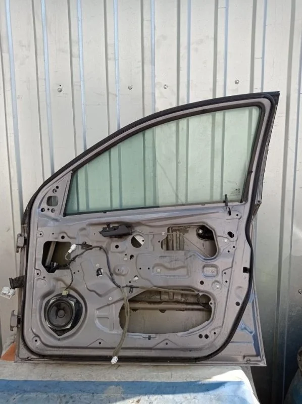 Петля Chevrolet Aveo 1 96541424 T250, передняя