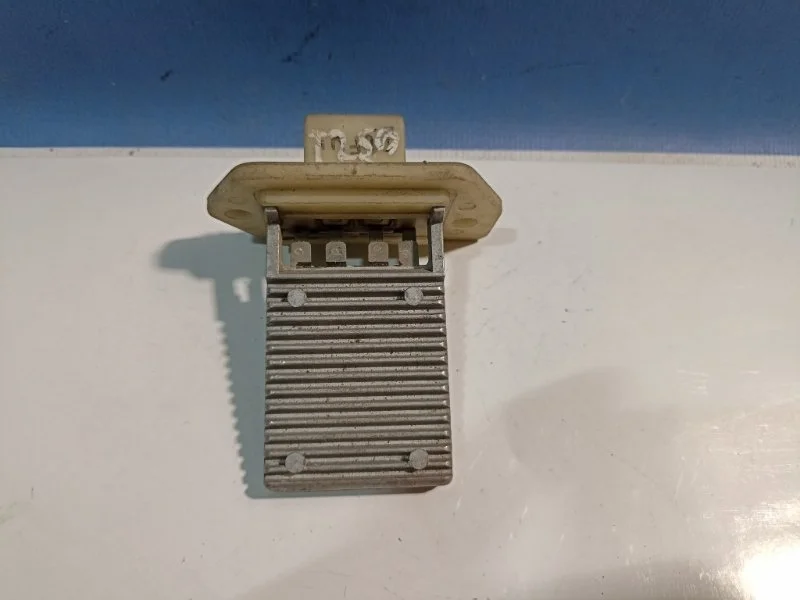 Реостат печки Chevrolet Aveo 1 96435889 T250