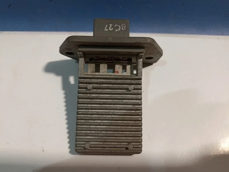 Реостат печки Chevrolet Aveo 1 96435889 T250