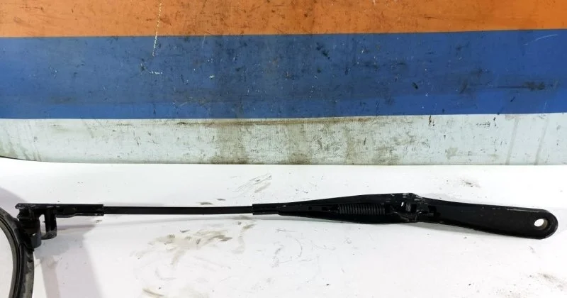 Поводок дворника Opel Astra H 2004-2014 93178941, передний левый