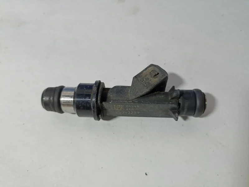 Форсунка топливная Opel Meriva 25313846