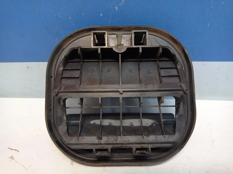 Клапан вентиляции салона Chevrolet Aveo 2 2011-2015 13502348 T300 1.6 F16D4