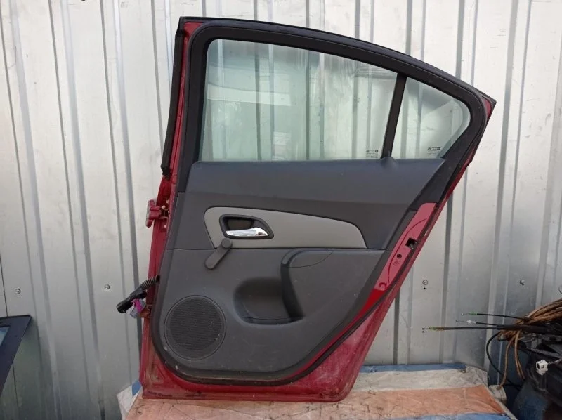 Петля Chevrolet Cruze 13501716 J300, задняя правая