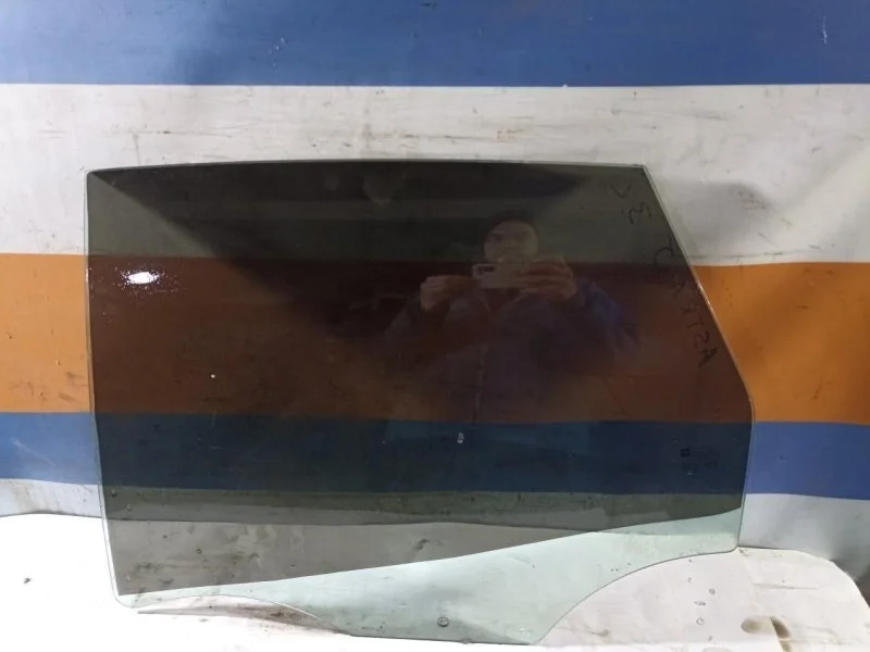 Стекло Opel Astra J 2009-2015 13265823, заднее левое