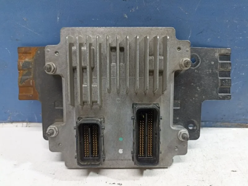 Блок управления двигателем Chevrolet Cobalt 12642927 T250