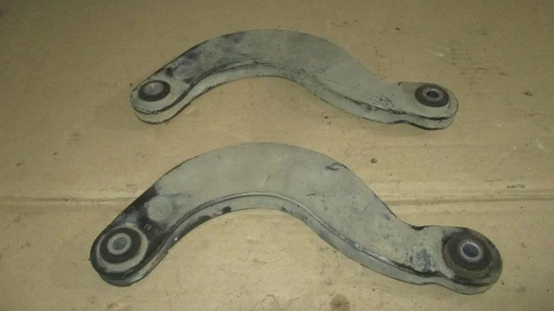 Рычаг подвески Ford Focus 3 2011-2019 1752736, задний