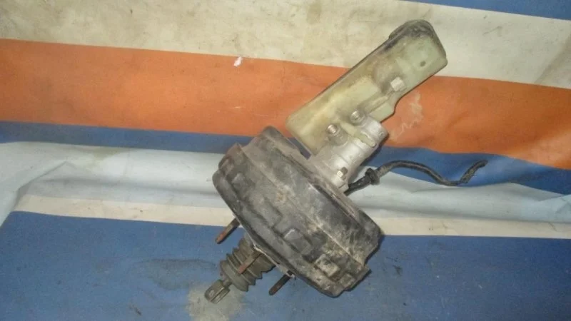 Вакуумник тормозной Ford Mondeo 4 2007 - 2015 1709418