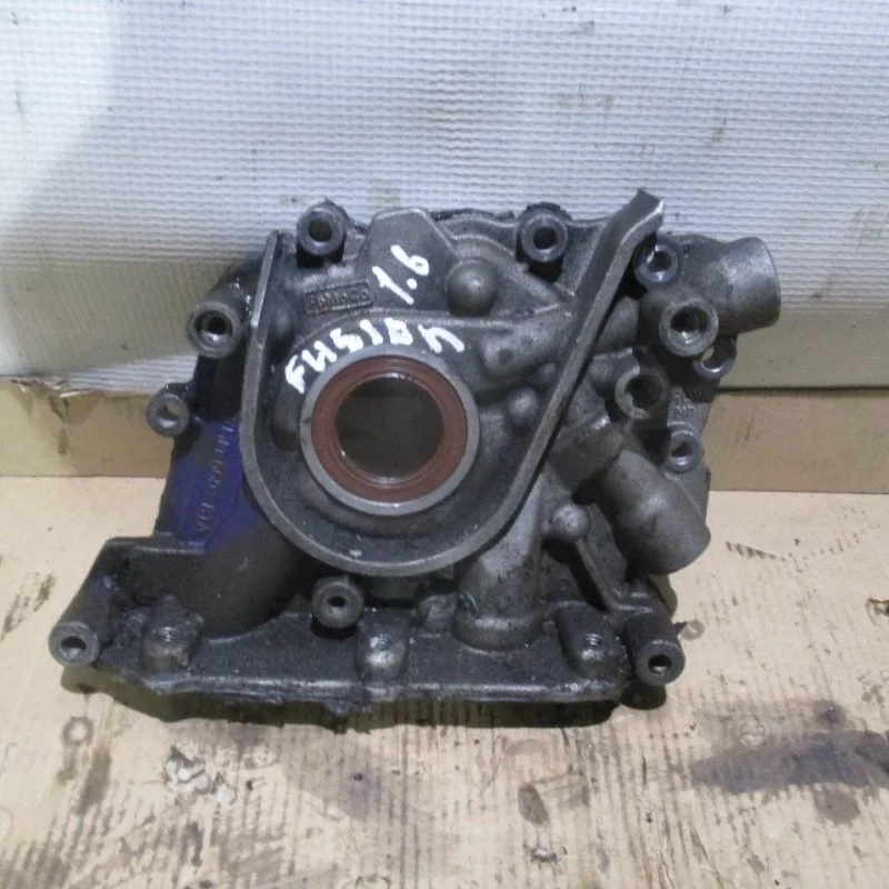 Насос масляный Ford Fusion 2002 - 2012 1697426