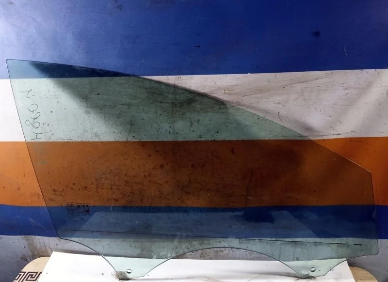 Стекло двери Ford Mondeo 4 2008 1507907, переднее правое