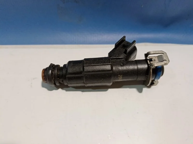 Форсунка топливная Ford Mondeo 3 2000-2007 1149958