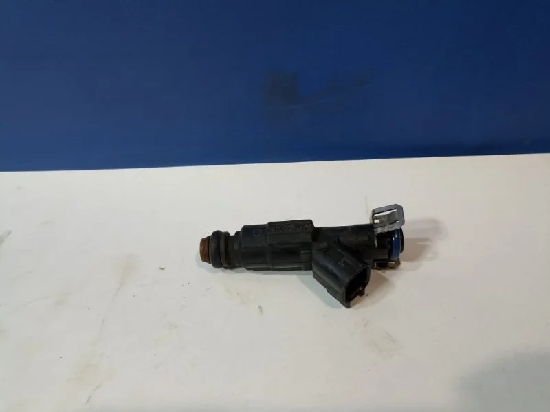 Форсунка топливная Ford C-Max 1149958