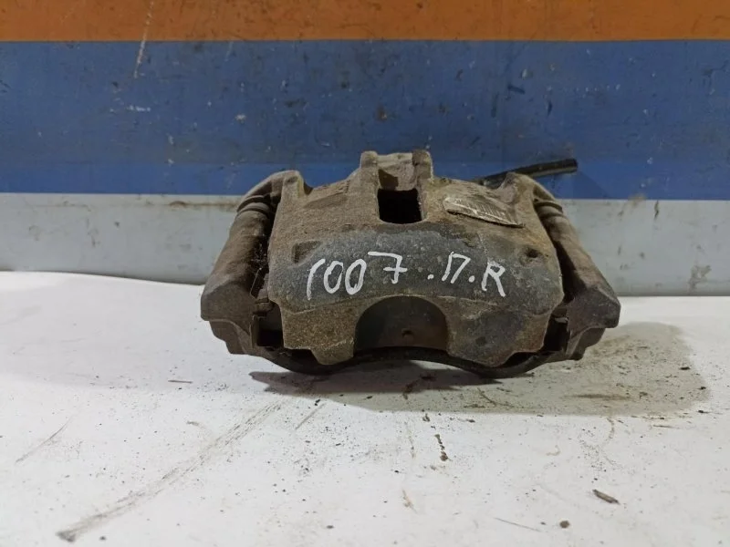 Суппорт тормозной Peugeot 1007 2005-2009 440496, передний левый