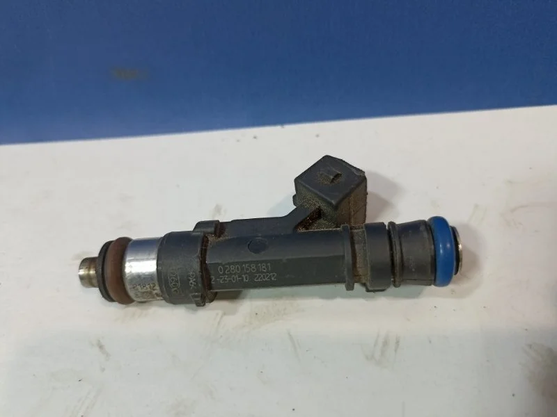 Форсунка топливная Opel Corsa D 24420543 D