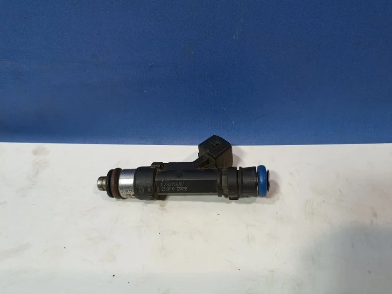 Форсунка топливная Opel Corsa D 24420543 D