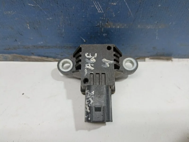 Датчик удара двери Kia Sportage 4 2015-2022 95920B1050 QL, передний