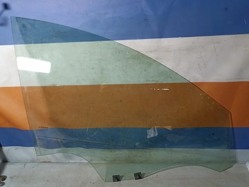 Стекло двери Renault Sandero 2 2020 803004700R 1.6 K7M812, переднее правое