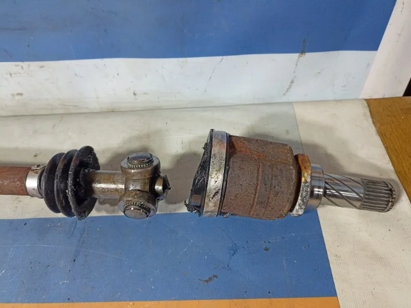 Шрус внутренний Renault Sandero 2 2020 391004298R 1.6 K7M812