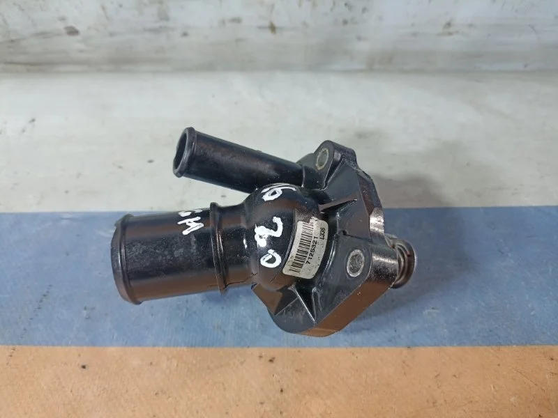 Корпус термостата Mazda Mazda 6 2009 L33615170 GH 2.0 LF17