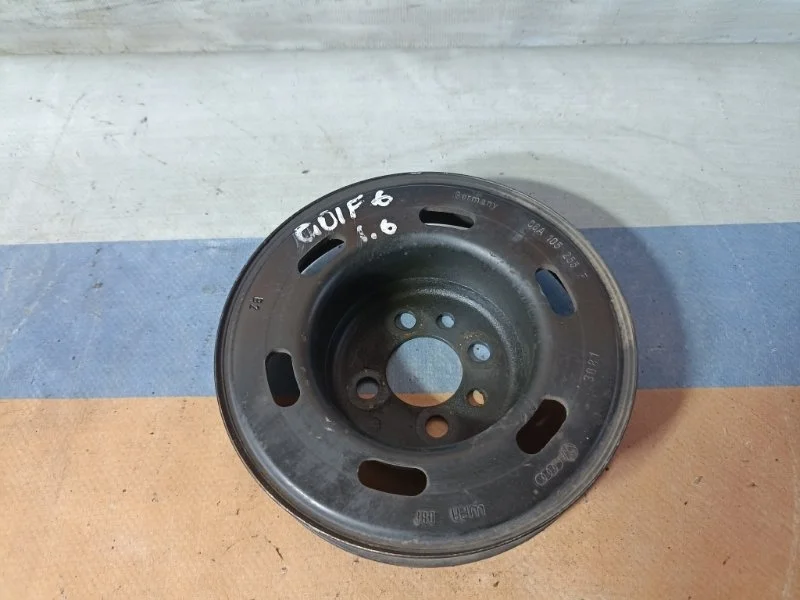 Шкив коленвала Volkswagen Golf 6 06A105255F BSE 1.6