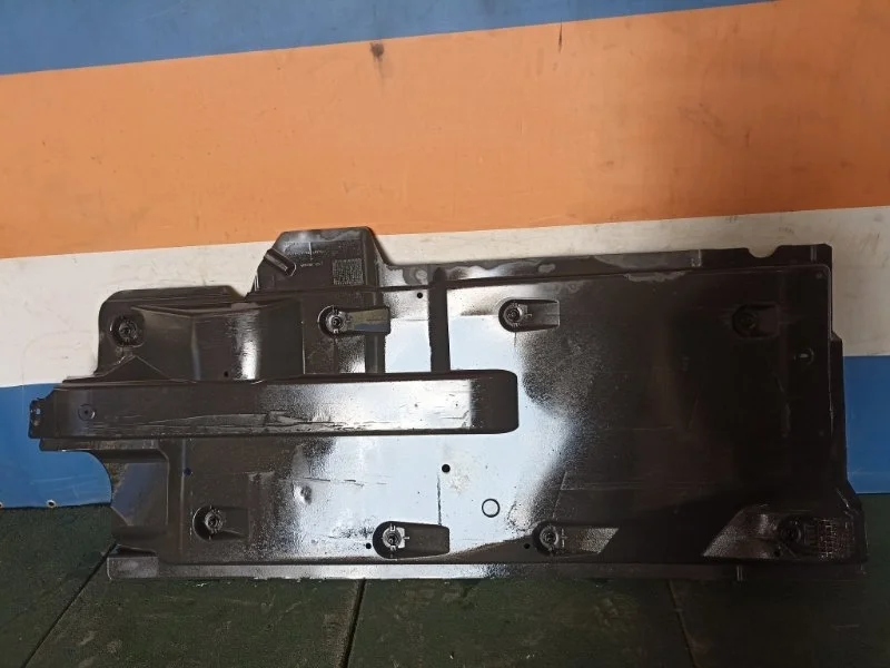 Защита антигравийная Volkswagen Polo 2017 6RU825202A СЕДАН 1.6 CWVA