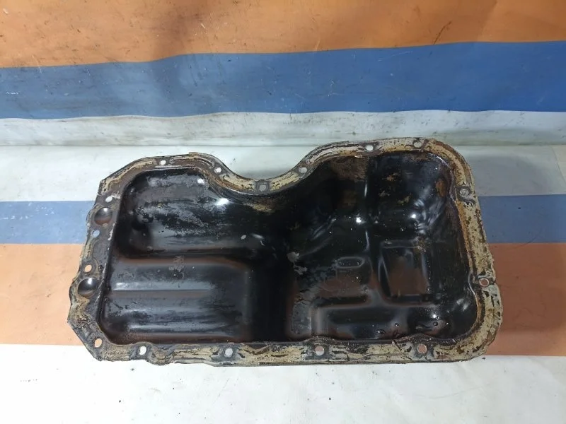 Поддон двигателя Mazda Demio 2002-2007 ZJ0110400 DY ZY-VE