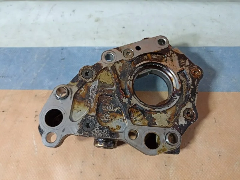 Насос масляный Mazda Demio 2002-2007 ZJ0114100 DY ZY-VE