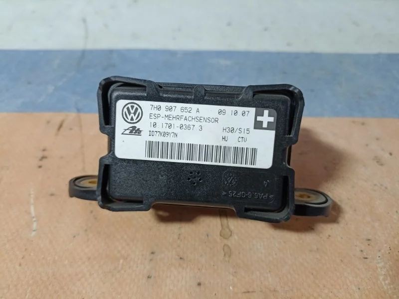 Датчик ускорения Porsche Cayenne 2007 7H0907652A 955 4.8 M48.01