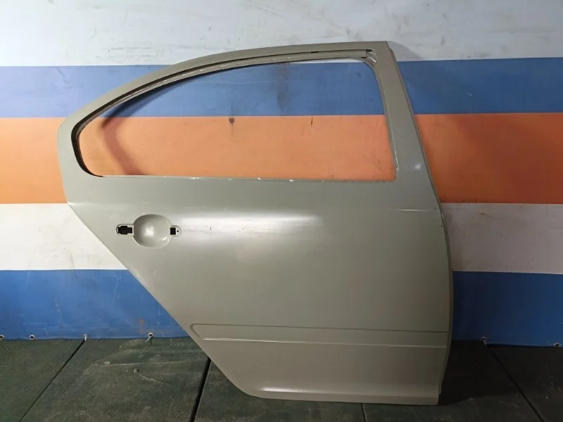 Дверь Skoda Octavia A5 STSD260411, задняя правая