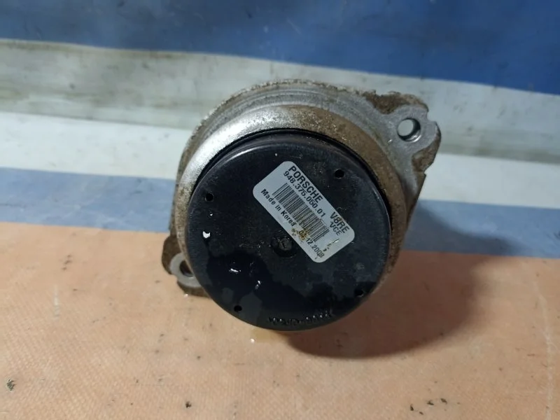 Опора двигателя PORSCHE Cayenne 2007 94837505001 955 4.8 M48.01, правая