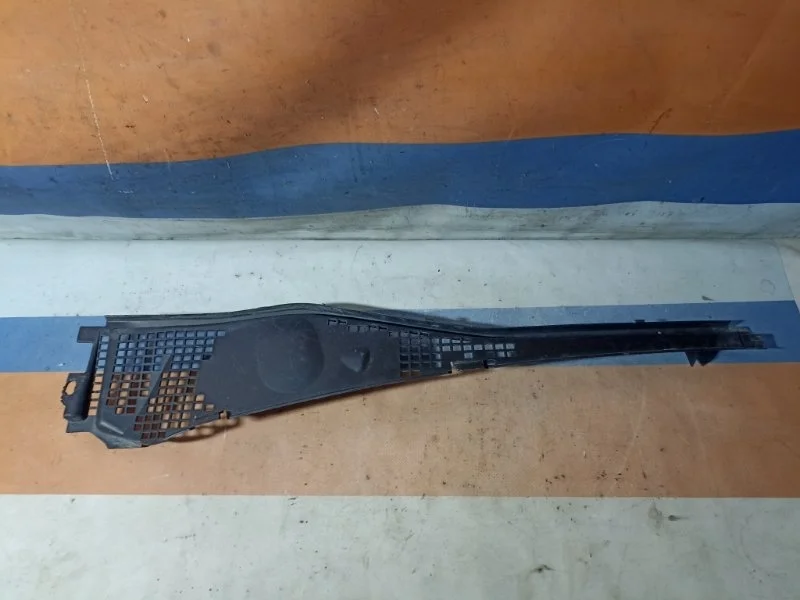 Жабо Renault Logan 1 2013 8200825457 1.4 K7J710