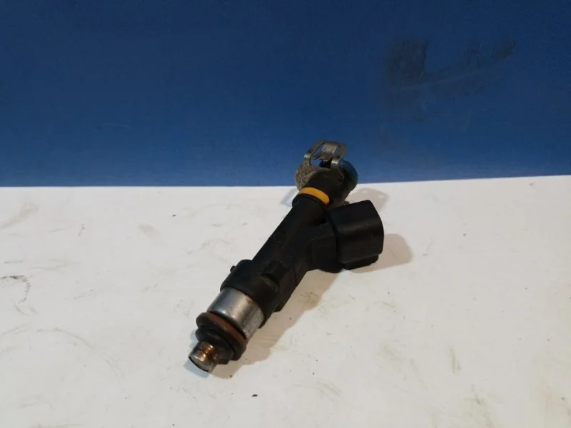 Форсунка топливная Mazda Mazda 6 L3G513250 GH 2.0 LF17