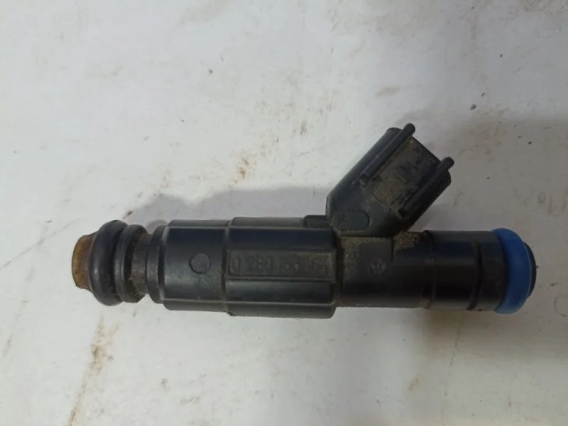 Форсунка топливная Ford Focus 2 2008 1149958