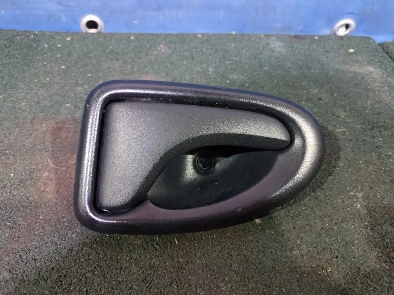 Ручка двери внутренняя Renault Logan 1 2007 7700830079 СЕДАН 1.4 K7J710, передняя правая