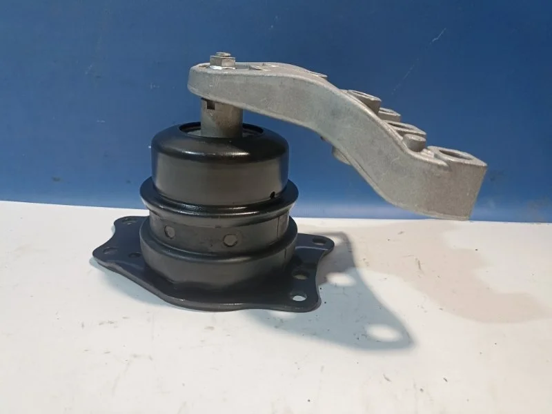 Подушка ДВС Volkswagen Polo Sedan 2011-2020 2017 6R0199167AC CFN, правая