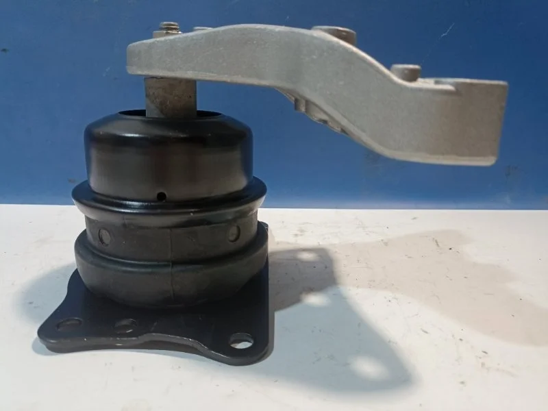 Подушка ДВС Volkswagen Polo Sedan 2011-2020 2017 6R0199167AC CFN, правая