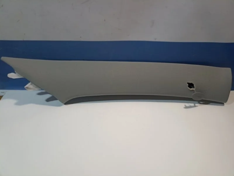 Обшивка стойки Kia Sorento 2 858202P300H9 XM 2.4 G4KE, передняя правая