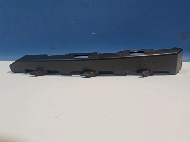 Кронштейн бампера KIA Ceed 2 2012 86554A2000, передний правый