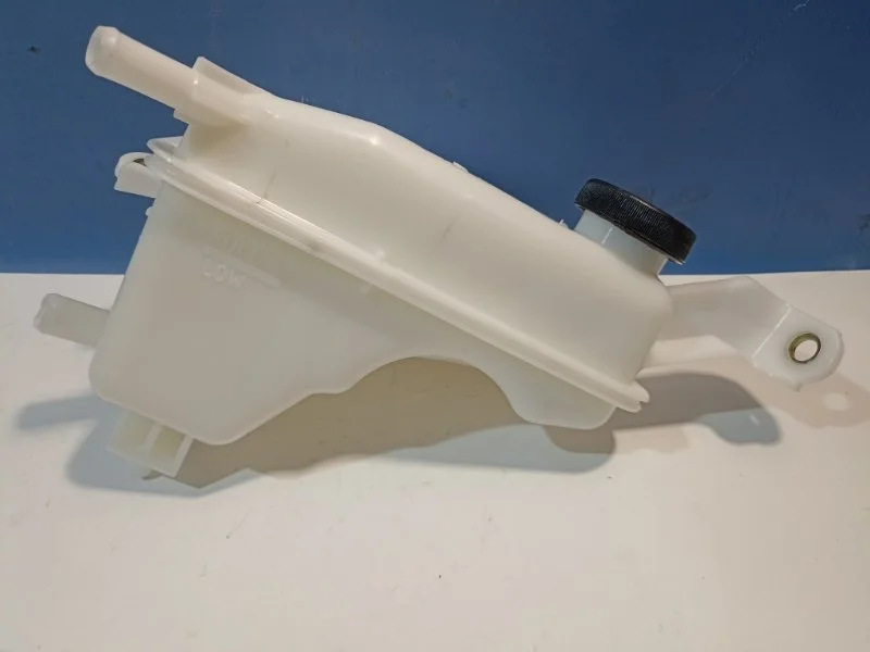 Бачок расширительный Toyota Corolla 2006 - 2013 STTY291020 E150