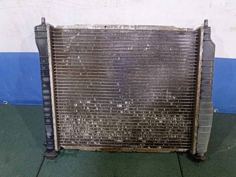 Радиатор основной Chevrolet Aveo 1 2007 96816481 T200 1.2 B12S1